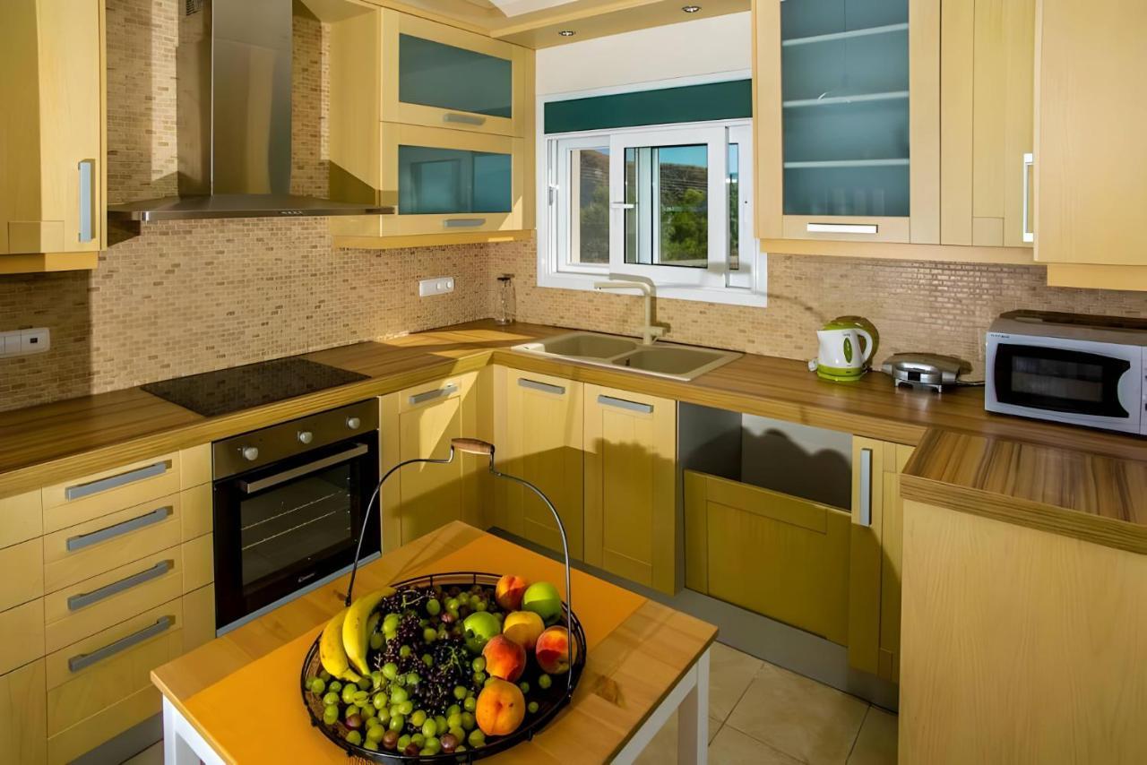 A Casa D'Irene Apartment Mantzavinata Ngoại thất bức ảnh