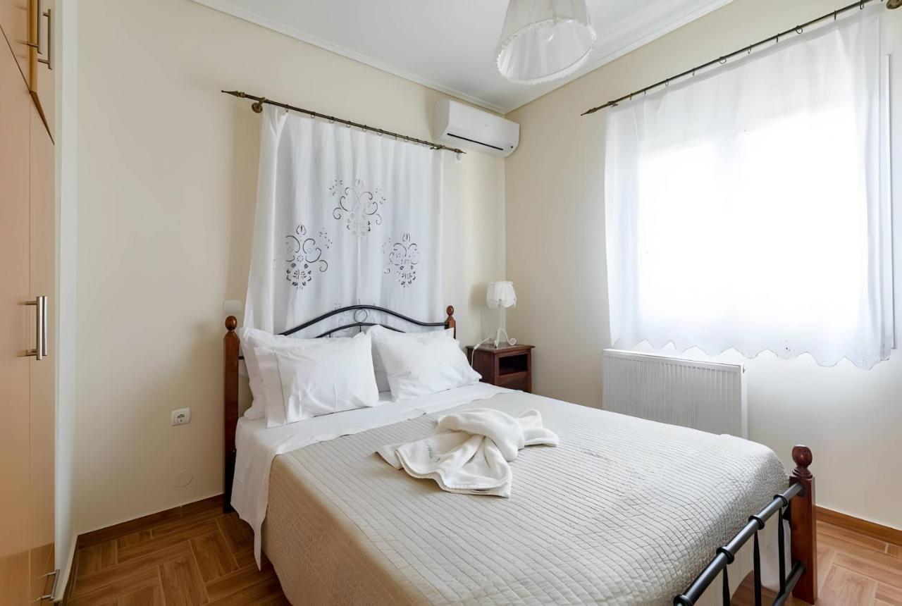 A Casa D'Irene Apartment Mantzavinata Ngoại thất bức ảnh
