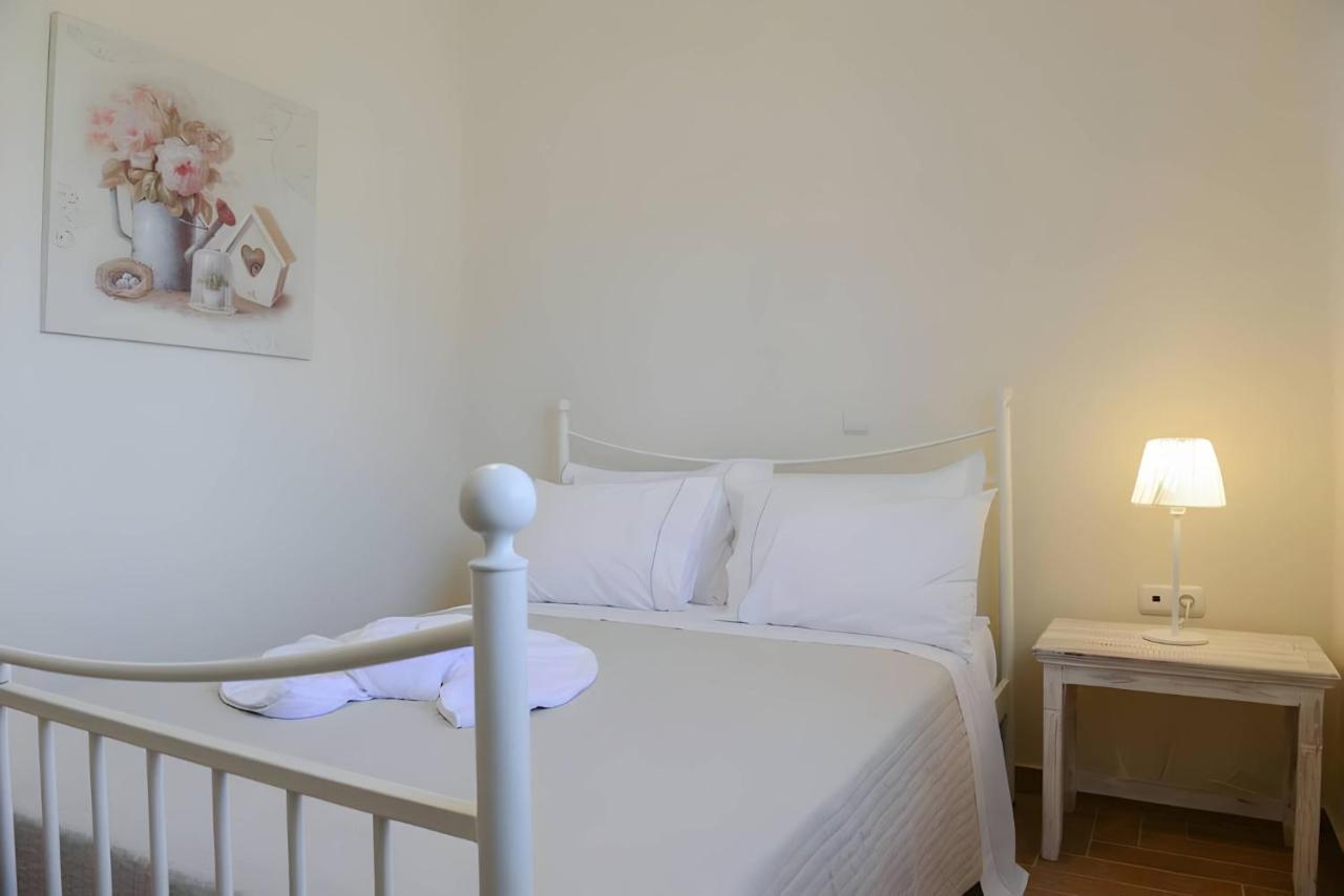 A Casa D'Irene Apartment Mantzavinata Ngoại thất bức ảnh